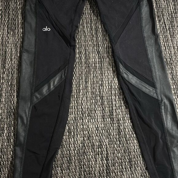Alo Yoga High Waist Epic Legging Black - Picture 3 of 7